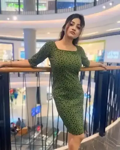 Call Girl Service in Kutiyana